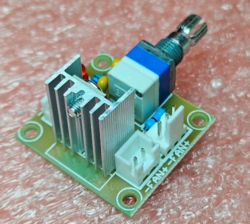 Modulis: Regulators ar potenciometru, step down, Uie=4.2...40V, Uiz=1.3...37V, 1.5A, 30(46)x33x24mm, LM317T