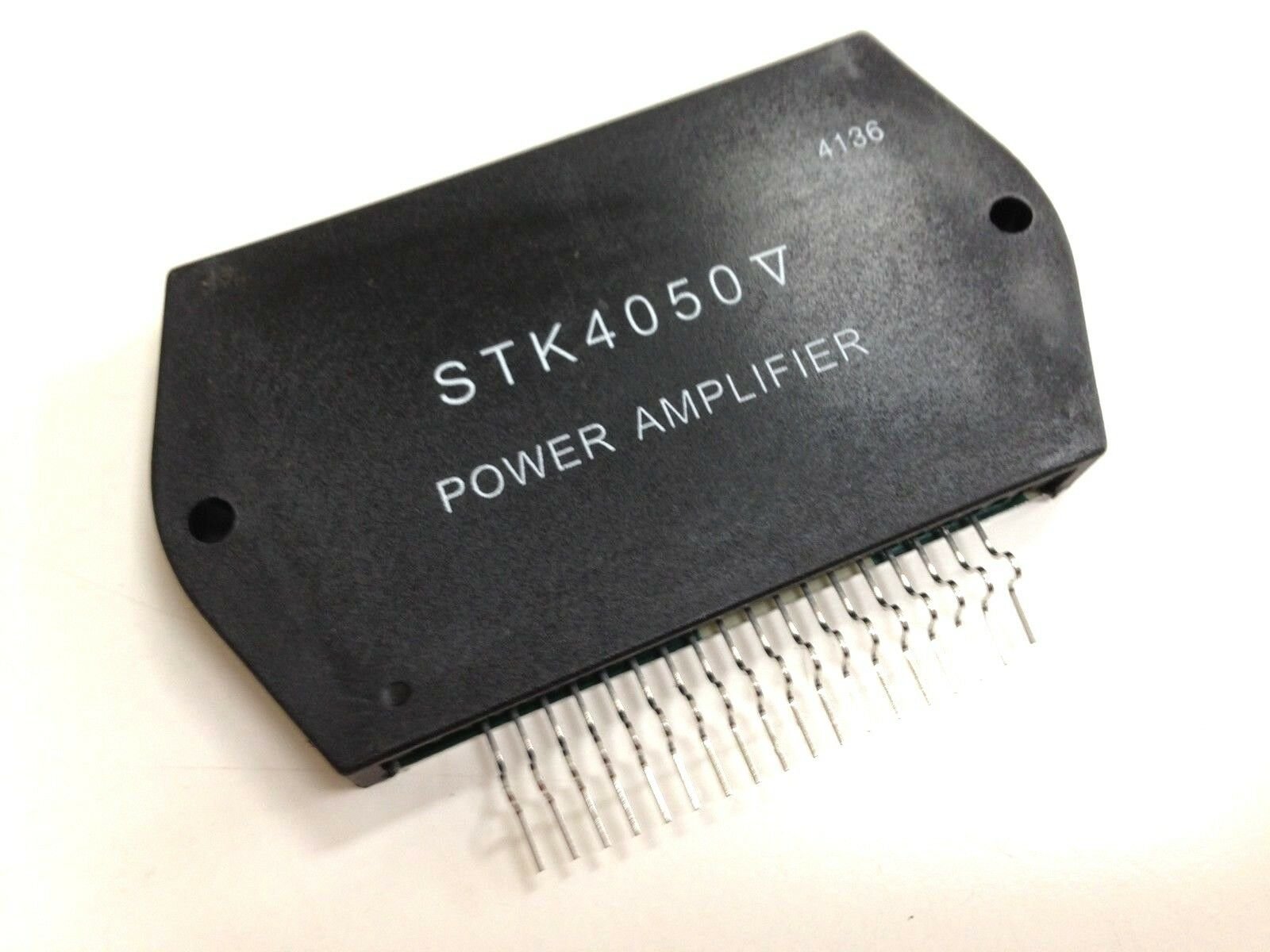 STK4050-V Mikroshēma
