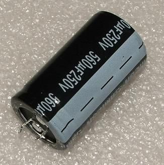 560/250V, 105C, Ø25x40mm, ±20%, Kondensators elektrolītisks, 2000h, JAMICON, SNAP-IN