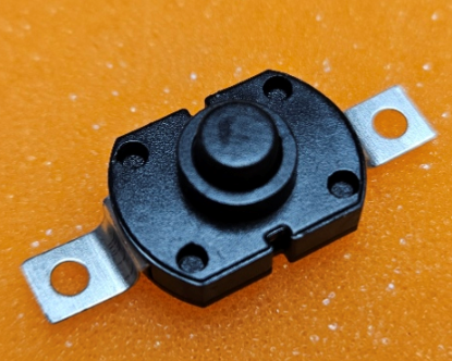 Poga SPDT, OFF-ON, 0.5A/30VDC, THT, 30(17)x12x10mm, ar fiksaciju, uz saslēgšanu