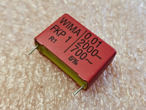 10nF/2000VDC, 700VAC, ±5%, polipropilens kondensātors, 27.5mm, 11x21x31.5mm, WIMA