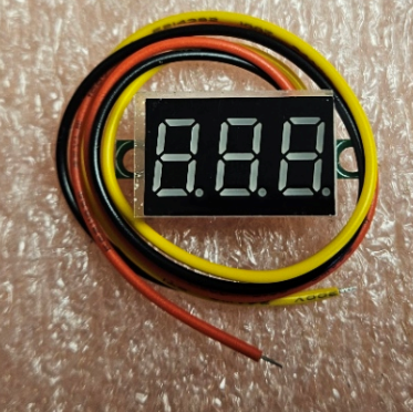 Modulis: Ciparu voltmetrs(sarkana), U=4.5...30VDC, 33x14x10mm, barošana DC4.5V-30V, bez korpusa