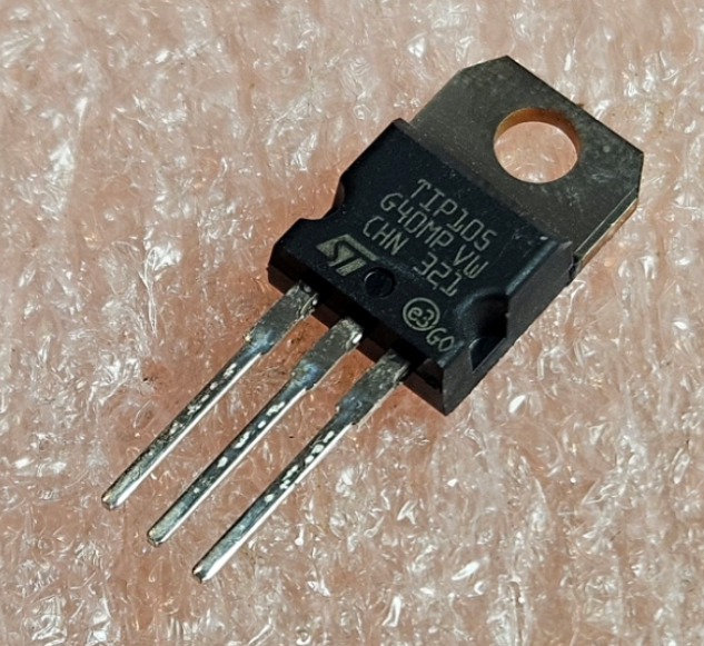 TIP105 Tranzistors PNP-darl+d, -60V, -8A, 80W, B>1000 => TIP107, TO-220