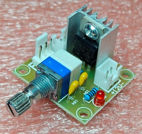Modulis: Regulators ar potenciometru, step down, Uie=4.2...40V, Uiz=1.3...37V, 1.5A, 30(46)x33x24mm, LM317T