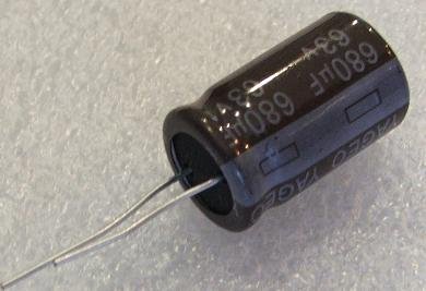 680/63V, 105C, Ø16x25mm, ±20%, Kondensatori zemas induktivitātes, 3000h, NICHICON, ar lokaniem izvadiem