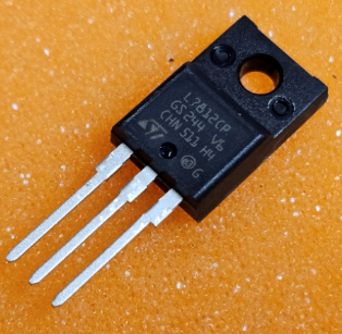 7812CP Mikroshēma, +12V, 1.5A, TO-220F