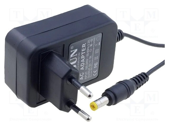 Barošanas bloks 220V=>5V, 3A, 5.5/2.1mm, 15W, 170gr.