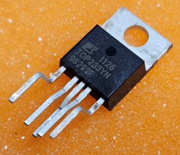 TOP233YN Mikroshēma AC/DC Converters 15W/85-265VAC, 25W/230VAC, TO-220-5