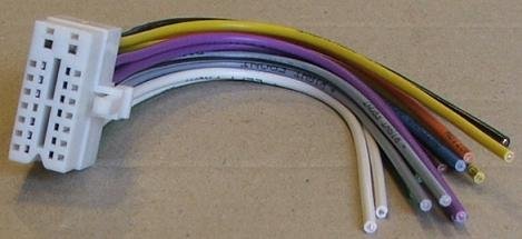 ZRS-109 štekers CLARION 718R auto savienotājvads