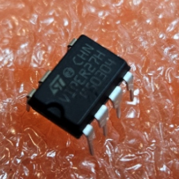 VIPER27HN Mikroshēma Off-line high voltage converters, DIP7