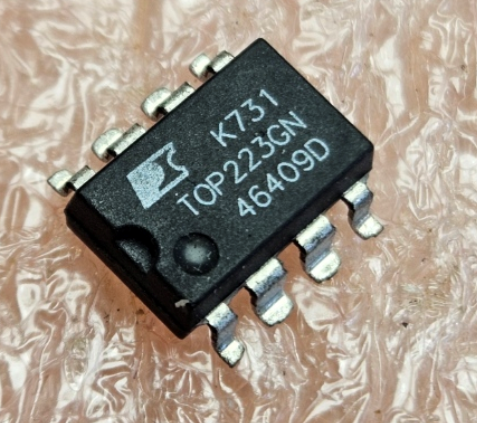 TOP223GN SMD Mikroshēma AC/DC Converters 15W/85-265VAC, 25W/100/115/230VAC, SMD-8B