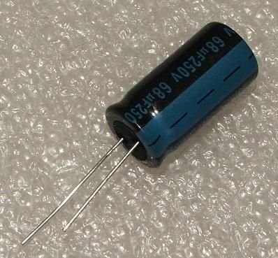 68/250V, 105C, Ø12.5x25mm, ±20%, Kondensators elektrolītisks, 2000h, Jamicon, ar lokaniem izvadiem