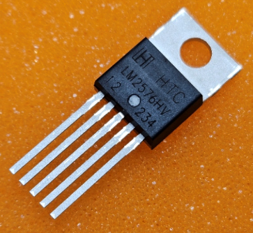 LM2576HVT-12 Mikroshēma stabilizators Uie=15...60V, Uiz=12V, 3A, TO-220-5