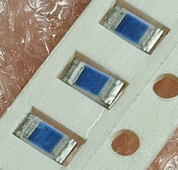 Drošinatajs SMD 1206 0.25A, 63V, fast