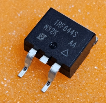 IRF644S SMD Tranzistors N-FET, 250V, ±20V, 14A, 125W, 0R28, TO-263