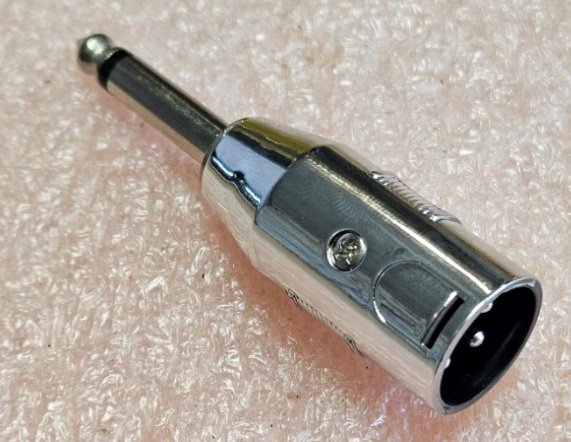 XLR pārēja 3PIN štekers uz 6.35mm štekers mono, plastmasas korpuss