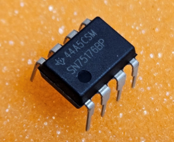 SN75176BP Mikroshēma DIFFERENTIAL BUS TRANSCEIVERS, Standards TIA/EIA-422-B and TIA/EIA-485-B, DIP8