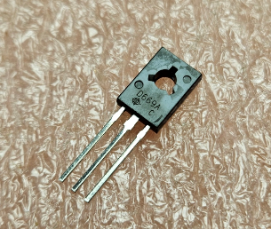 2SD669A Tranzistors NPN, 180V, 1.5A, 20W, 140MHz, TO-126
