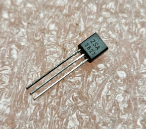 2SA562Y Tranzistors PNP, -30V, -0.5A, 0.5W, 200MHz, TO-92