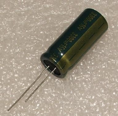 3300/16V, 105C, Ø12.5x31mm, ±20%, Kondensatori zemas induktivitātes, 21mR, 2000h, Jamicon, ar lokaniem izvadiem