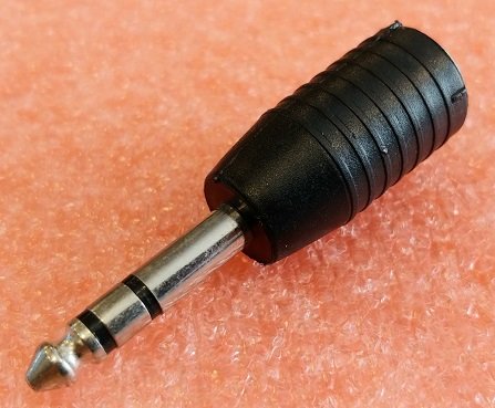 6.35mm štekers stereo uz 5DIN ligzda