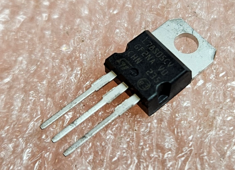 78S05CV Mikroshēma stabilizators +5V, 2A, TO-220