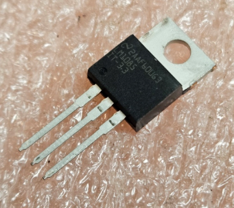 LM1085IT-3.3 Mikroshēma stabilizators, LDO, 3.3V, 3A, TO-220