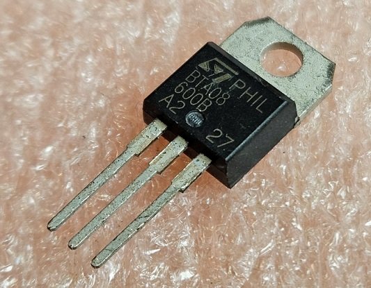 BTA08/600BRG Triaks 600V, 8A, Igt<50mA, TO-220