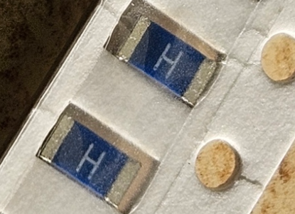 Drošinatajs SMD 1206 1A(H), 63V, fast