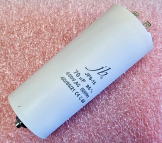 70.0/450VAC elektromotoru kondensators, ±5%, Ø50x116mm, M8, 3000h, Jb Capacitors