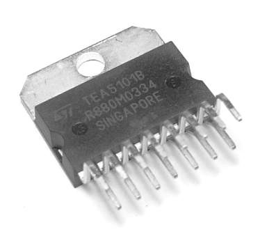 STV5112 Mikroshēma RGB AMPLIFIER HIGH VOLTAG, DBS15