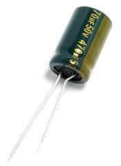 820/10V, 105C, Ø8x16mm, ±20%, Kondensatori zemas induktivitātes, 1000h, Jamicon, ar lokaniem izvadiem