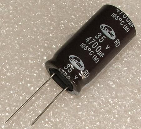 4700/35V, 105C, Ø18x35.5mm, ±20%, Kondensators elektrolītisks, 2000h, SAMWHA, ar lokaniem izvadiem