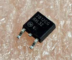 7812BD SMD Mikroshēma stabilizators 12V, 1A, TO-252
