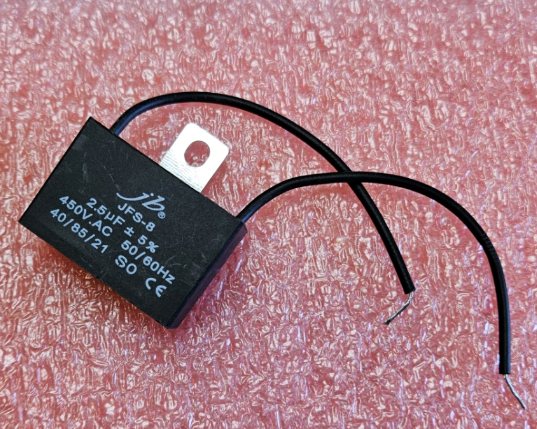 2.5/450VAC, 38x15x26mm, 3000h, polipropelena kondensators dzinējiem, Jb Capacitors