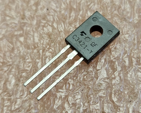 2SC3421Y Tranzistors NPN, 120V, 1A, 10W, 120MHz => 2SC2690A, TO-126F