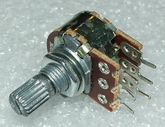 10K stereo, Ø17x11mm, D=6mm, L=9mm, 125mW, ±20%, potenciometrs ar linearu atkarību, THT