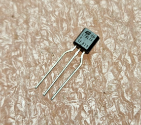 78L33ABZ Mikroshēma stabilizators, +3.3V, 0.1A, TO-92