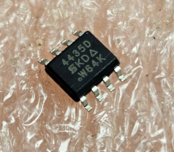 SI4435BDY SMD Tranzistors P-FET, logL(-1...-3V), -30V, ±20V, -7A, 1.5W, 0R02, SO8