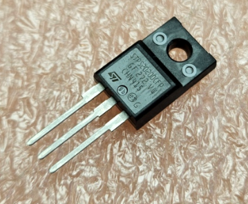 STPS20200CFP, 2xDiodes Schottky, 200V, 2x10A, (Anod-Katod-Anod) (---|>|---/---|<|---), TO-220F
